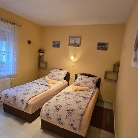 Apartmani Plavsic Novi Vinodolski Extérieur photo