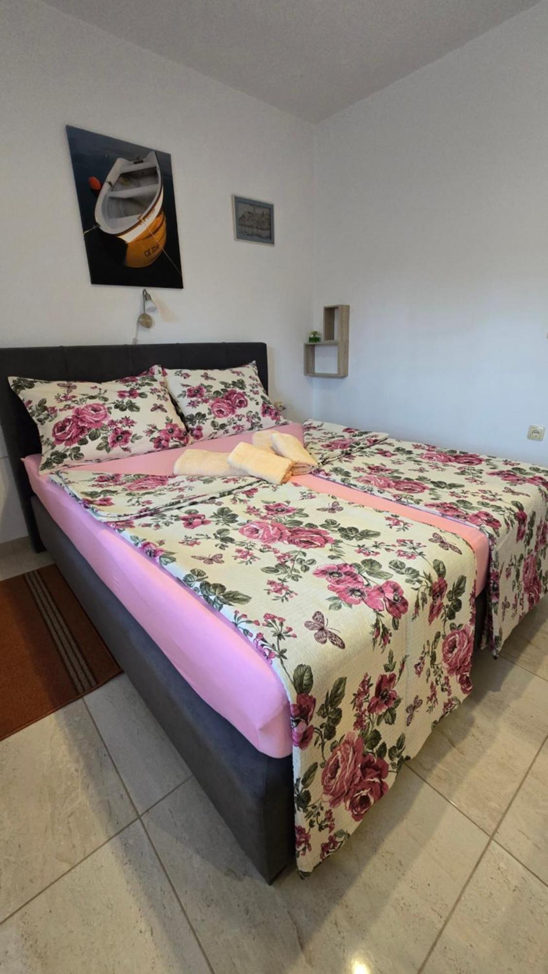 Apartmani Plavsic Novi Vinodolski Extérieur photo
