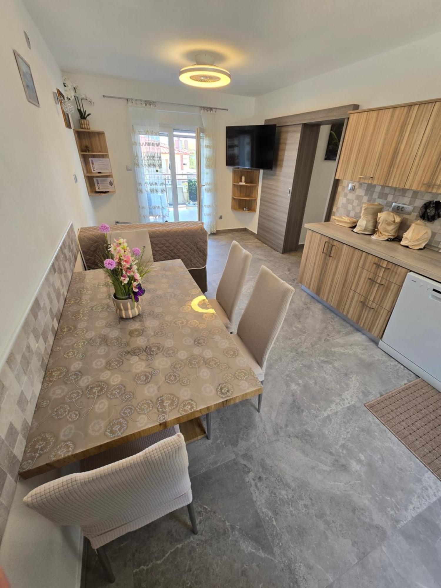 Apartmani Plavsic Novi Vinodolski Extérieur photo